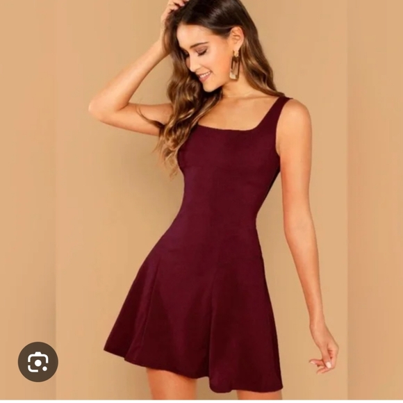 EUC Women's Burgundy Sleeveless Skater Dress Size Medium - Picture 1 of 4